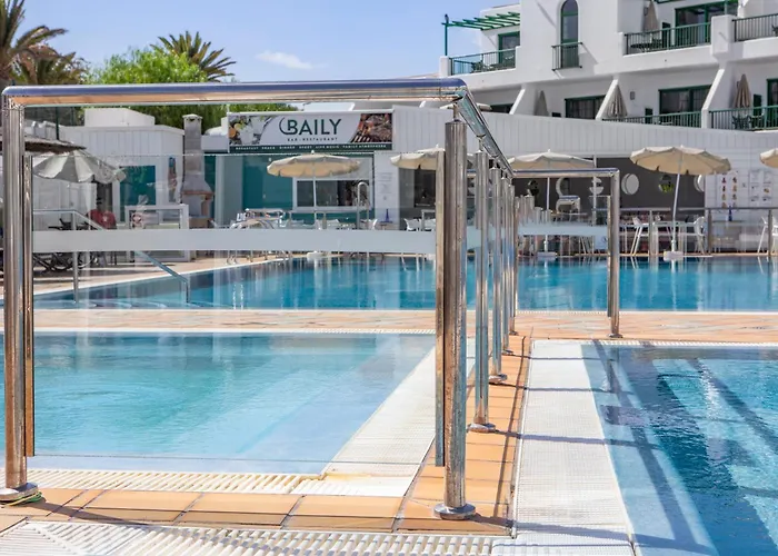 Club Del Carmen
