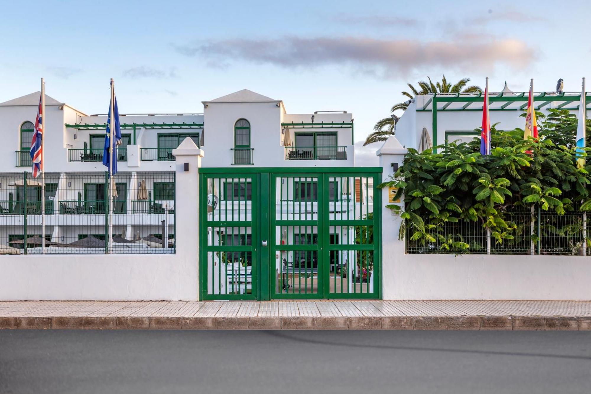 Club Del Carmen Aparthotel 3*