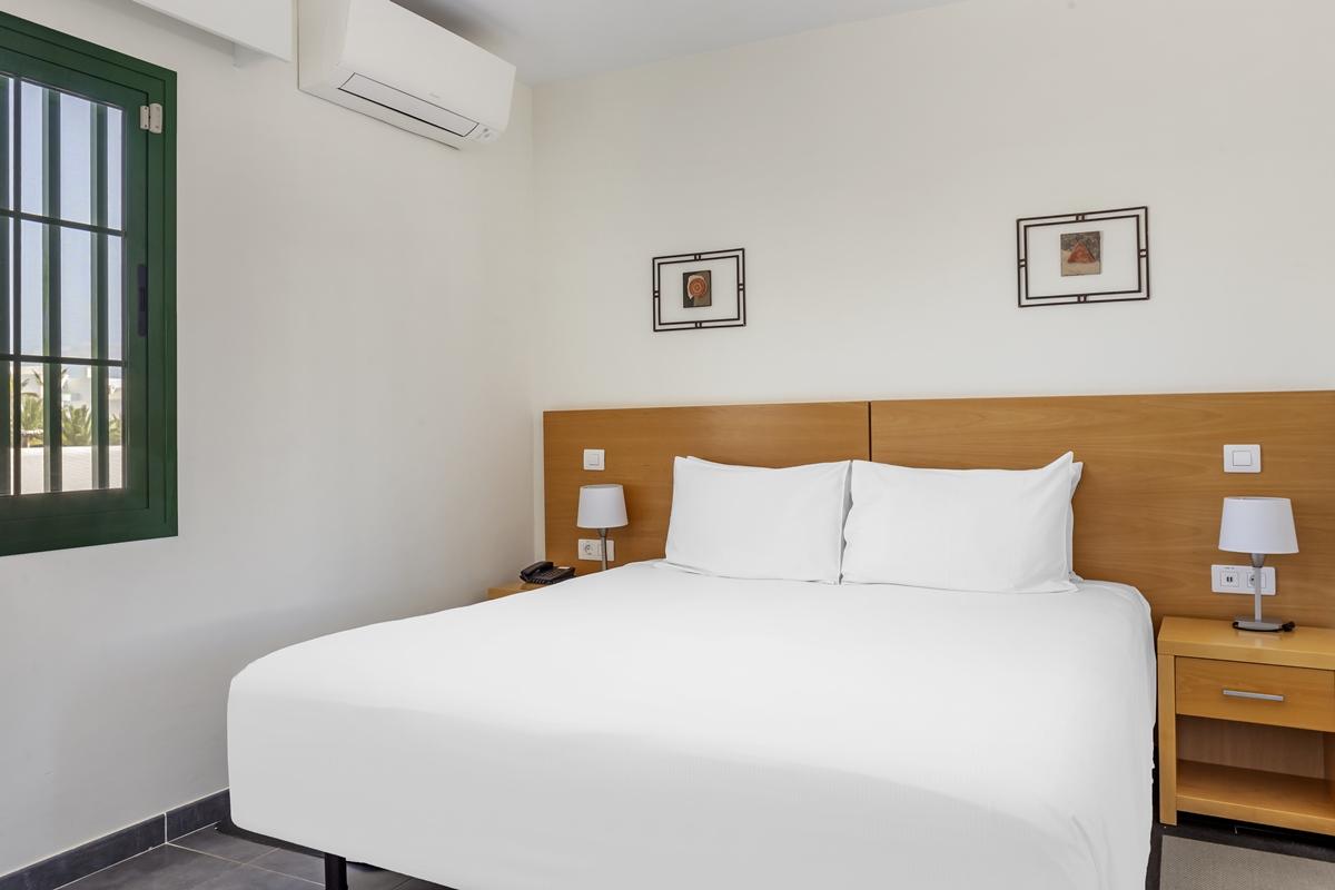 Club Del Carmen Aparthotel