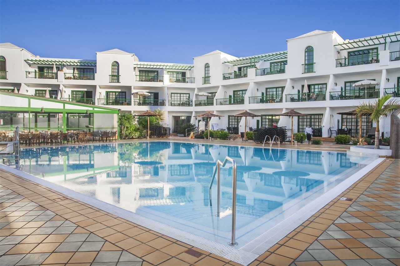 Aparthotel Club Del Carmen 3*